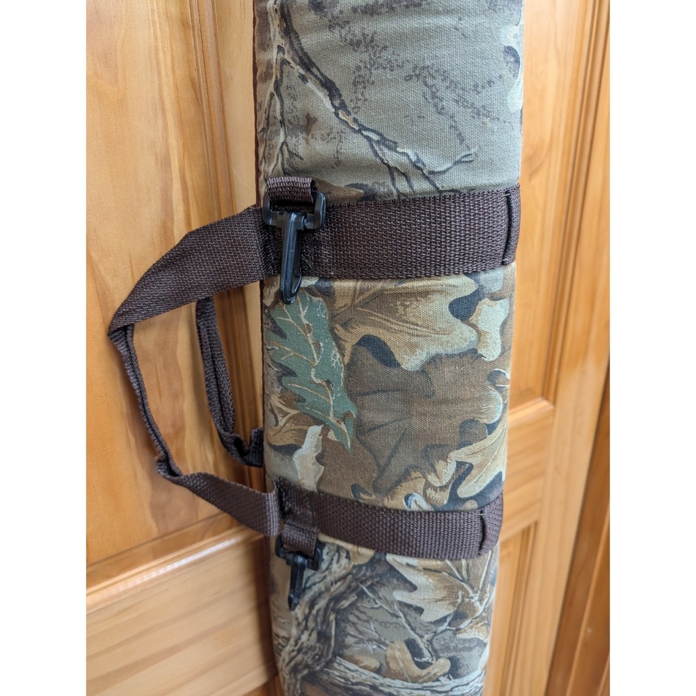 Camo Print Padded Rifle Holder 52" Length Full Zip Hunt Leather Loop Double Hook - Picture 3 of 6